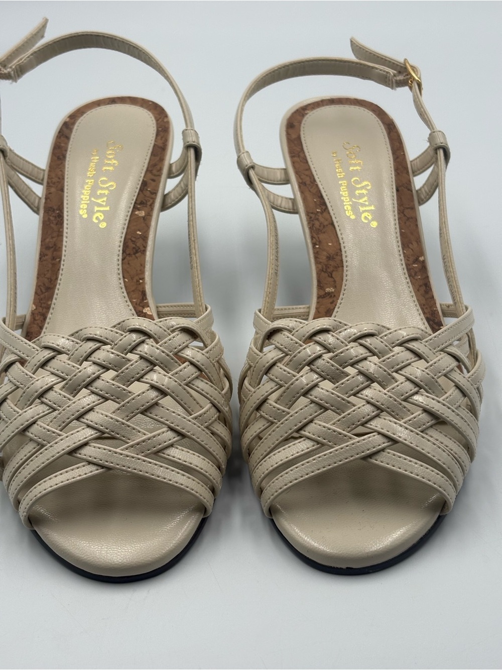 Soft Style Hush Puppies Women’s Beige Woven Slingback Heels Size 7W Wide - Picture 5 of 12